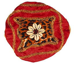 Cap for Shangó. Nayla Llanes. HMSF Collection, 2001.4.1.