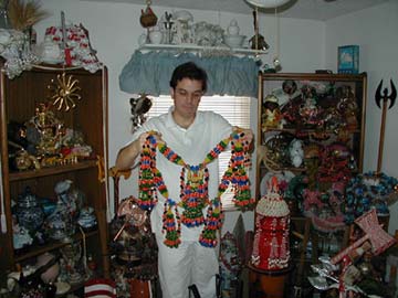 Frank Mendez in his home. Photograph by Miguel Ramos.